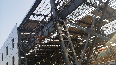 蔚藍(lán)鋼構(gòu)百科：鋼結(jié)構(gòu)廠房建造需要注意的事項